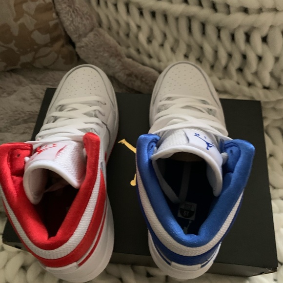 Nike Jordan retro 1 (NEW) 6Y=7.5 women’s - Picture 6 of 6